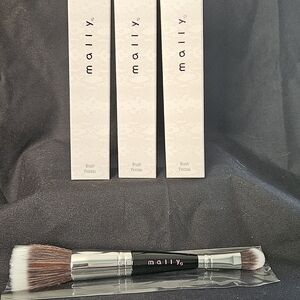 Mally Dual-Ended Face Makeup Brush